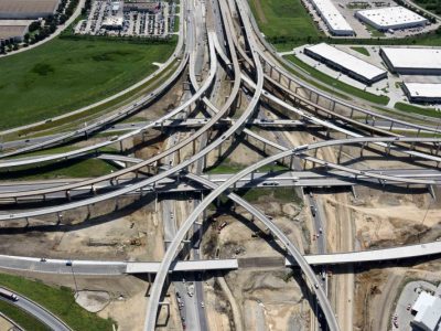 I-820 at the I-35W/I-820 interchange looking eastbound