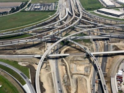 I-820 at the I-35W/I-820 interchange looking eastbound