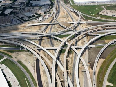 I-820 at the I-35W/I-820 interchange looking westbound