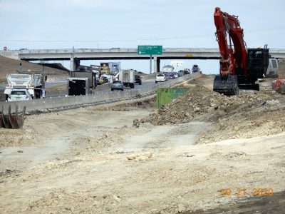 Work along I-35W at Heritage Trace Pkwy.