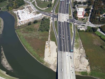 I-35W at the Trinity River looking northbound