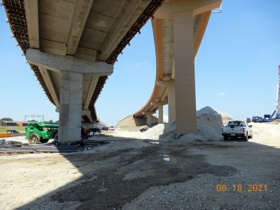 Work at the I-35W/I-820 interchange