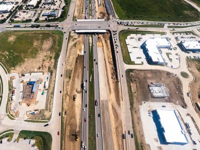 I-35W at Heritage Trace Pkwy. looking south