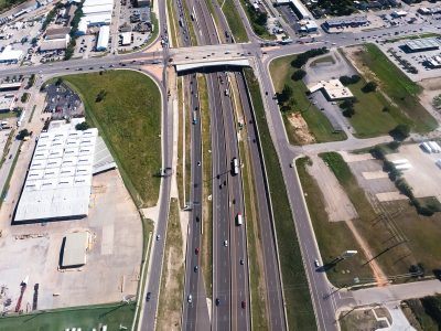 I-35W at 28th St. looking south