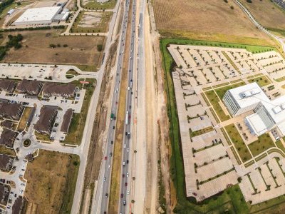 I-35W between Heritage Trace Pkwy. and Golden Triangle Blvd. looking north