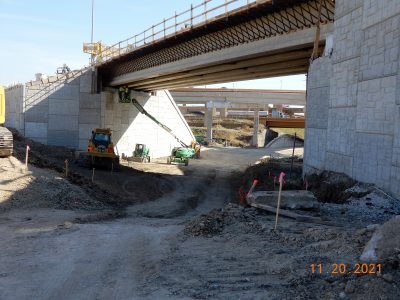 Work at the I-35W/I-820 interchange