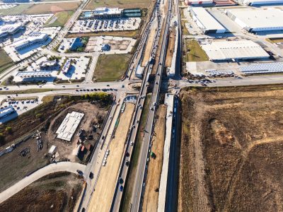 I-35W at Golden Triangle Blvd. looking south