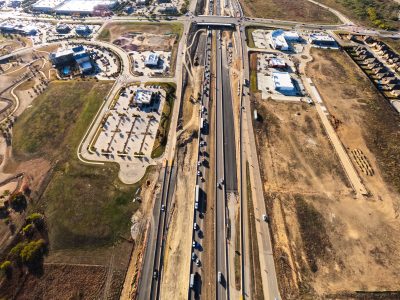 I-35W north of Heritage Trace Pkwy. looking south