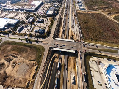 I-35W at Heritage Trace Pkwy. looking south