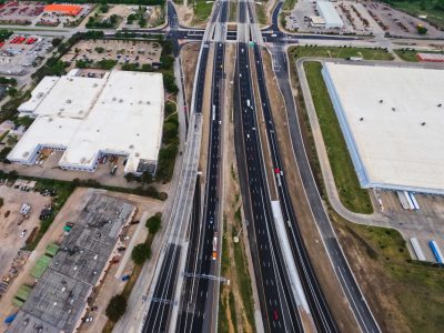 I-820 just east of Mark IV Pkwy. looking west