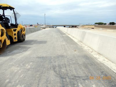 Work on I-35W between N Tarrant Pkwy. and Heritage Trace Pkwy. 
