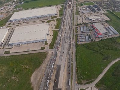I-35W between Golden Triangle Blvd. and Keller Hicks Rd. looking north