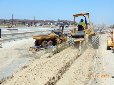 Work on I-35W between Heritage Trace Pkwy. and Golden Triangle Blvd. 