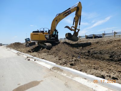 Work on I-35W between Heritage Trace Pkwy. and Golden Triangle Blvd. 