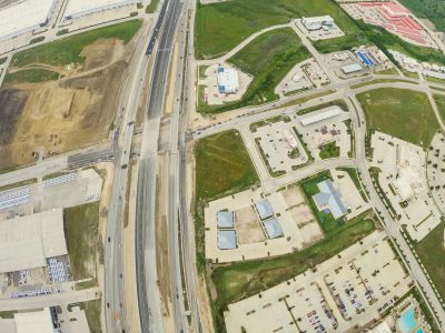 I-35W at Golden Triangle Blvd. looking north