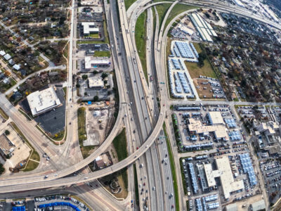 I-820 at the I-820/SH 121/SH 183 interchange looking east