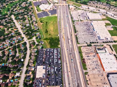 I-820 between Rufe Snow Dr. and Iron Horse Blvd. looking west