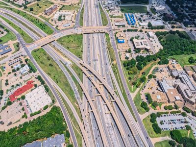 SH 121/183 at the SH 121/183 split looking east