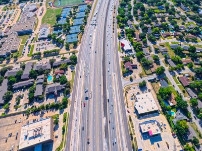 I-820 between Rufe Snow Dr. and Holiday Ln. looking east