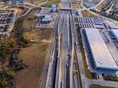 I-820 between Beach St. and Haltom Rd. looking east