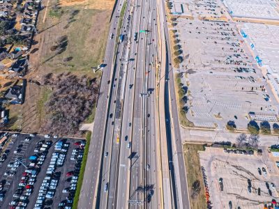 I-820 between Rufe Snow Dr. and Iron Horse Blvd. looking west