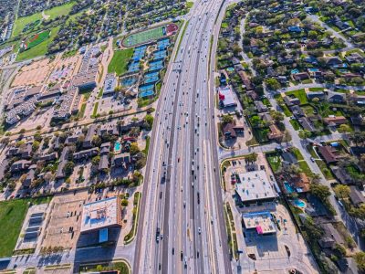 I-820 between Rufe Snow Dr. and Holiday Ln. looking east