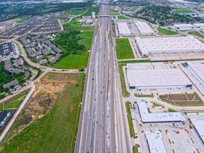 I-820 between Beach St. and Haltom Rd. looking east