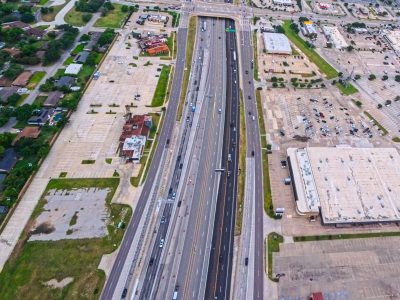 I-820 between Holiday Ln. and Rufe Snow Dr. looking west