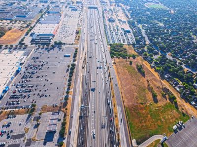 I-820 between Iron Horse Blvd. and Rufe Snow Dr. looking east