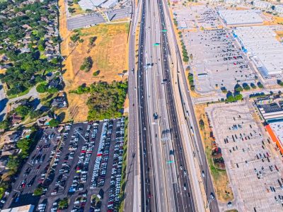I-820 between Rufe Snow Dr. and Iron Horse Blvd. looking west